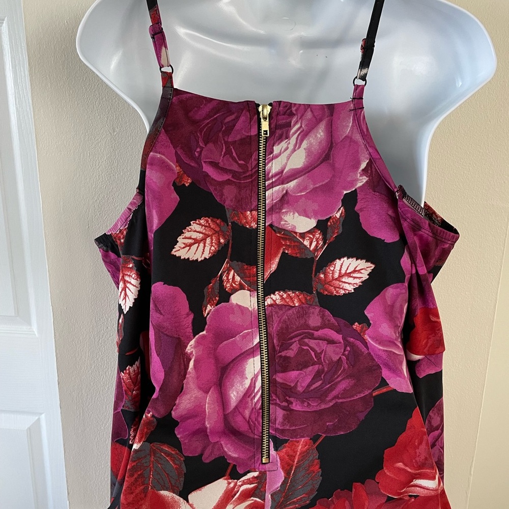 Top - Picture 3 of 5